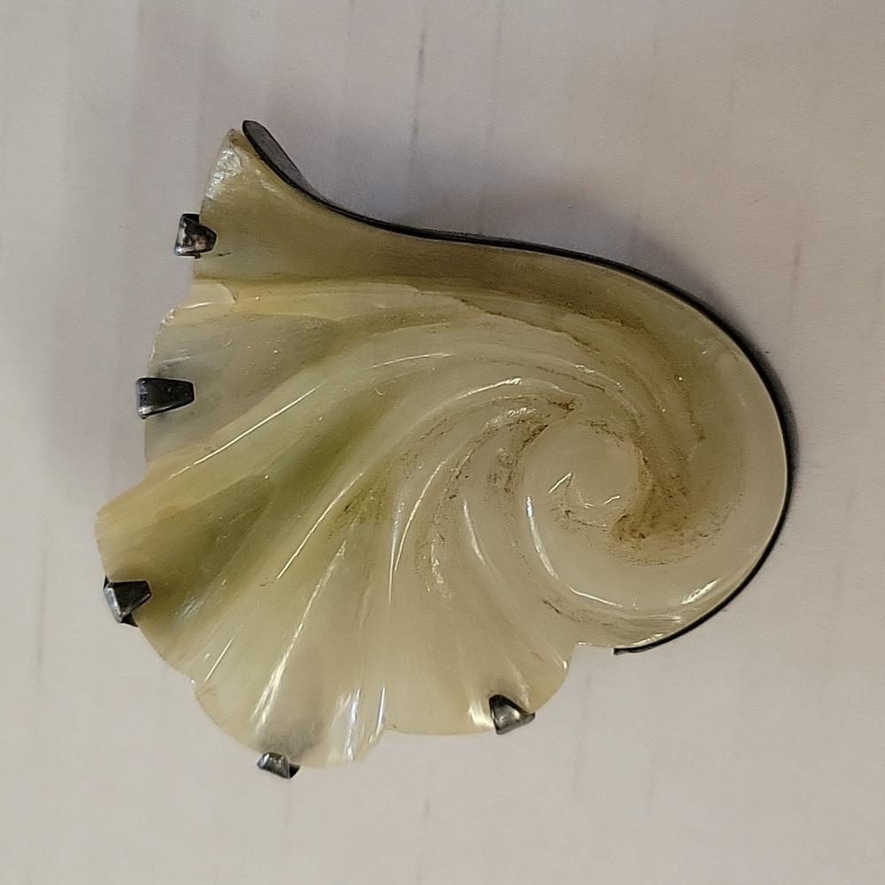Jade and sterling pin / brooch